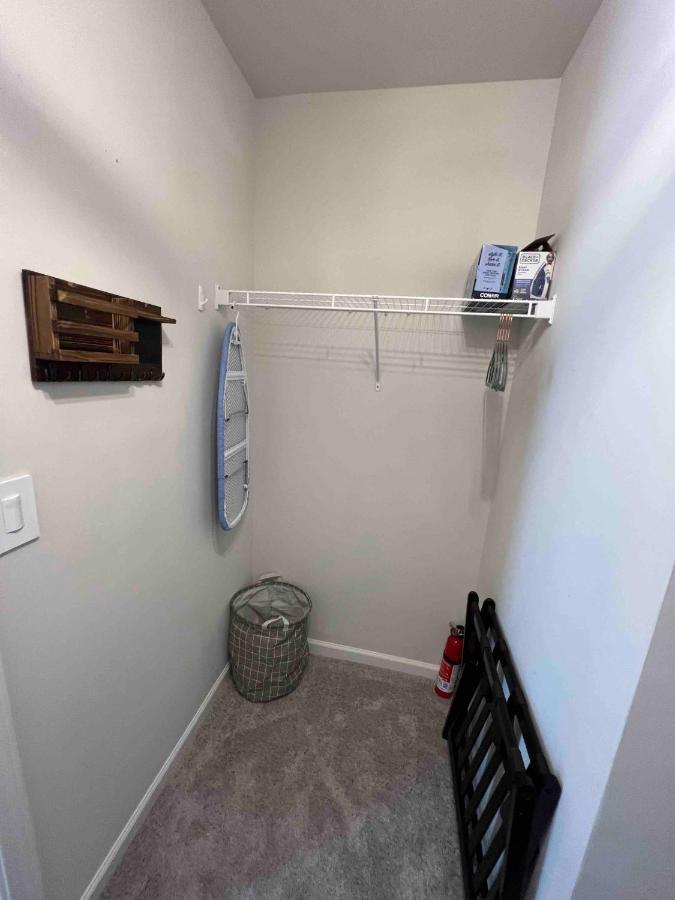 Hometel Premium Guest Suite W/ Private Entrance Ypsilanti Εξωτερικό φωτογραφία