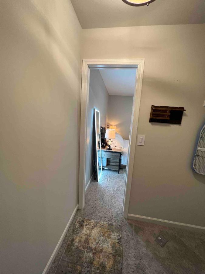 Hometel Premium Guest Suite W/ Private Entrance Ypsilanti Εξωτερικό φωτογραφία