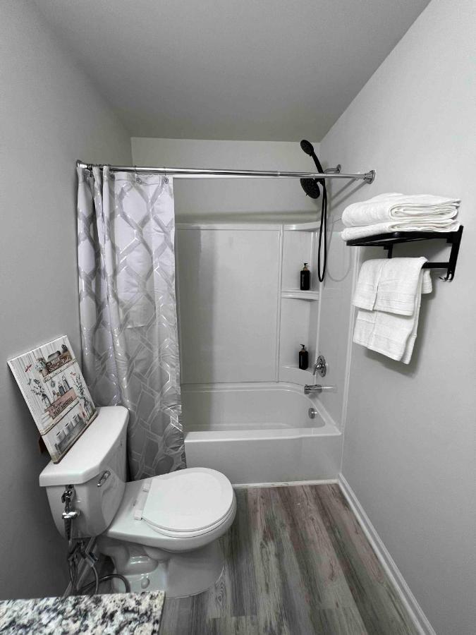 Hometel Premium Guest Suite W/ Private Entrance Ypsilanti Εξωτερικό φωτογραφία