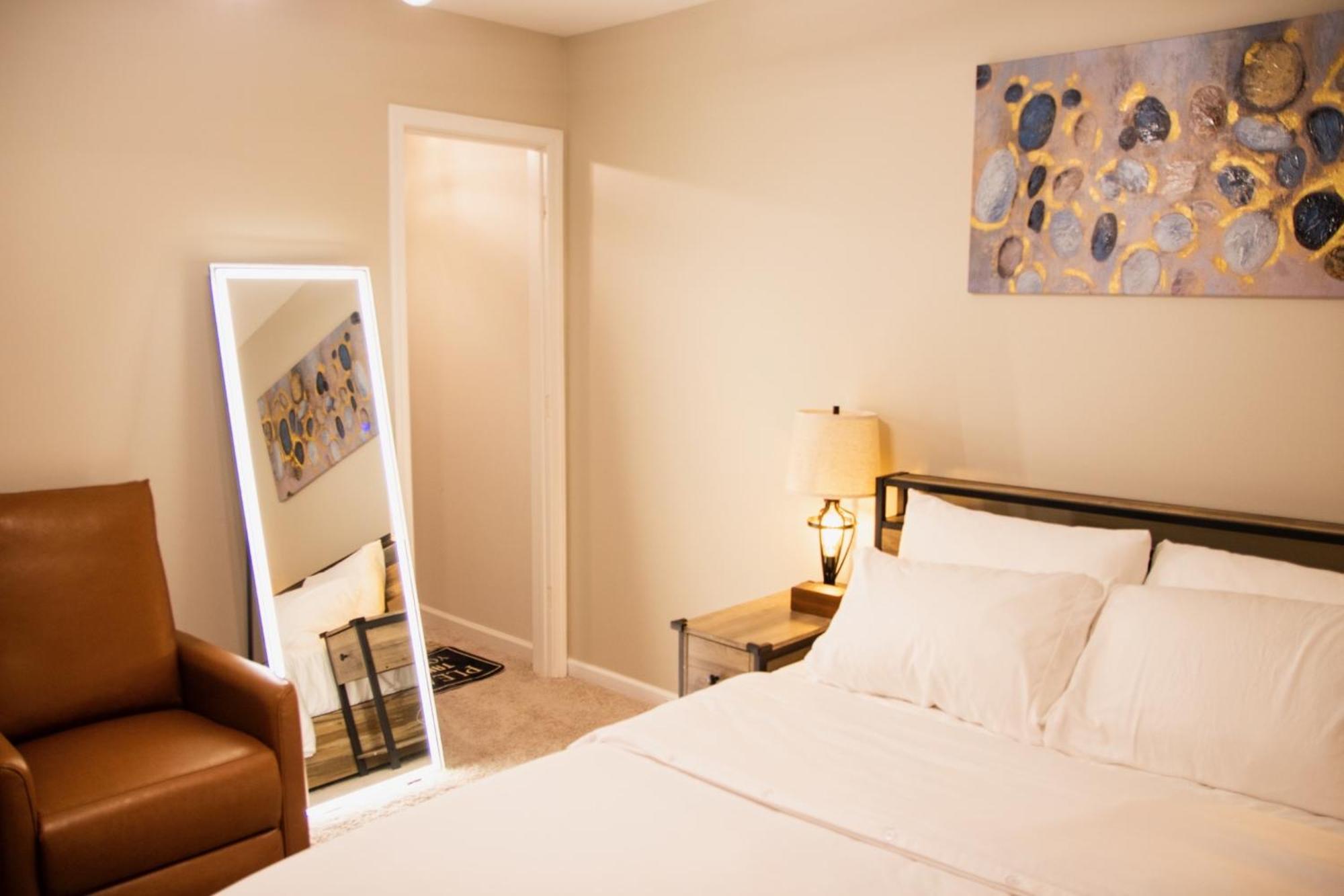 Hometel Premium Guest Suite W/ Private Entrance Ypsilanti Εξωτερικό φωτογραφία